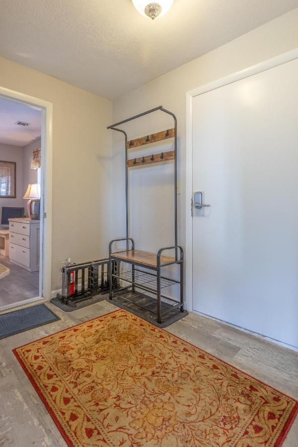 Apartment Stoneridge 3br Standard Condo, Sleeps 8! Champion